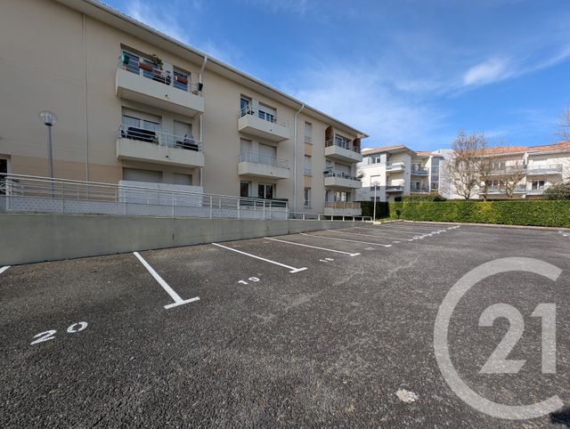 Appartement T3 à louer - 3 pièces - 64.75 m2 - BORDEAUX - 33 - AQUITAINE - Century 21 Kadima