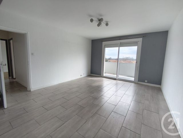 Appartement F4 à louer - 4 pièces - 72.1 m2 - ST MEDARD EN JALLES - 33 - AQUITAINE - Century 21 Kadima