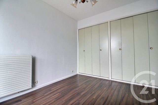 Appartement T3 à louer - 3 pièces - 71.41 m2 - PESSAC - 33 - AQUITAINE - Century 21 Kadima