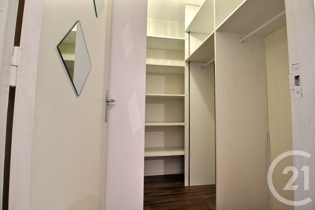 Appartement T3 à louer - 3 pièces - 71.41 m2 - PESSAC - 33 - AQUITAINE - Century 21 Kadima