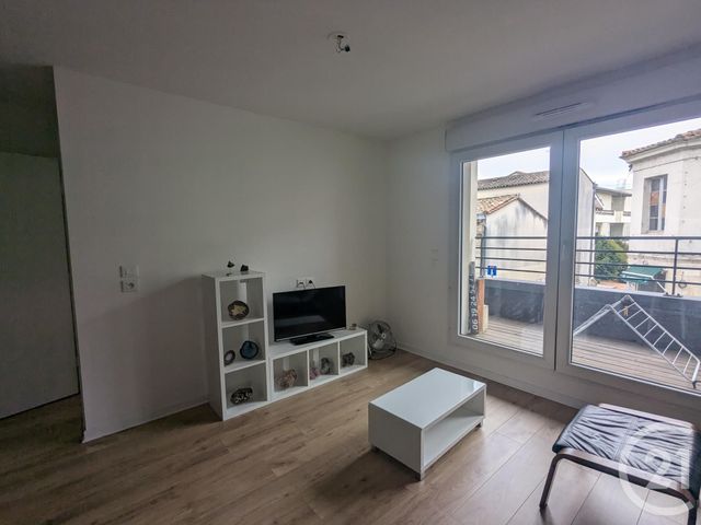Appartement T2 à louer - 2 pièces - 40.41 m2 - ST MEDARD EN JALLES - 33 - AQUITAINE - Century 21 Kadima
