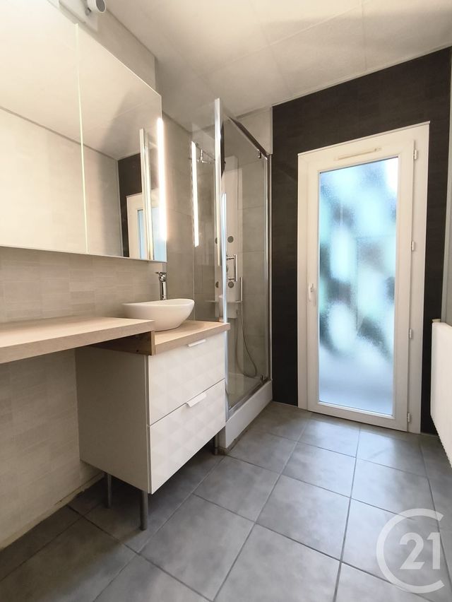 Appartement T3 à louer - 3 pièces - 67.51 m2 - MERIGNAC - 33 - AQUITAINE - Century 21 Kadima