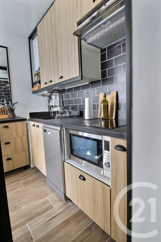 Appartement T2 à louer - 2 pièces - 30.59 m2 - PESSAC - 33 - AQUITAINE - Century 21 Kadima