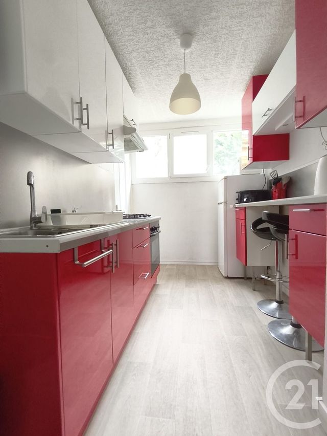 Appartement T3 à louer - 3 pièces - 54.61 m2 - PESSAC - 33 - AQUITAINE - Century 21 Kadima