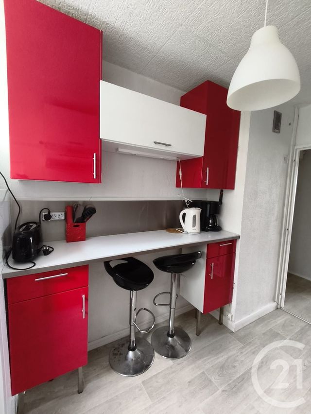 Appartement T3 à louer - 3 pièces - 54.61 m2 - PESSAC - 33 - AQUITAINE - Century 21 Kadima