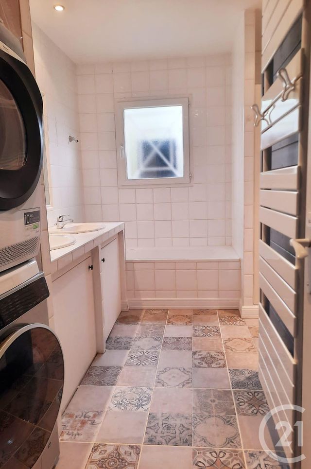 maison à louer - 5 pièces - 103.26 m2 - LE TAILLAN MEDOC - 33 - AQUITAINE - Century 21 Kadima