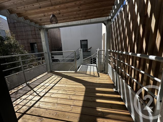 Appartement Duplex à louer - 2 pièces - 44.2 m2 - LE TAILLAN MEDOC - 33 - AQUITAINE - Century 21 Kadima