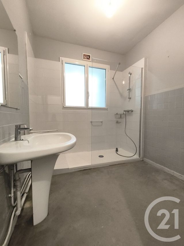 Appartement T3 à louer - 3 pièces - 90.0 m2 - BORDEAUX - 33 - AQUITAINE - Century 21 Kadima