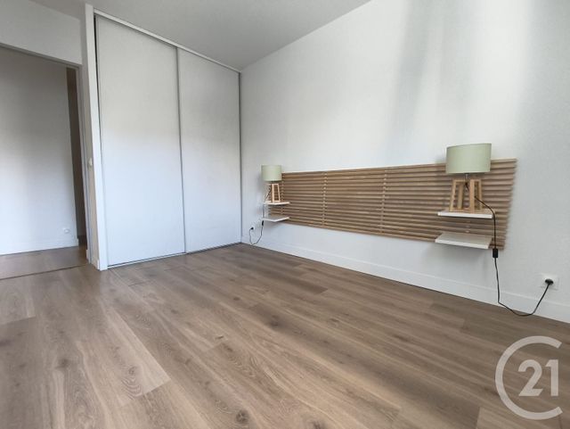 Appartement T3 à louer - 3 pièces - 63.9 m2 - BORDEAUX - 33 - AQUITAINE - Century 21 Kadima