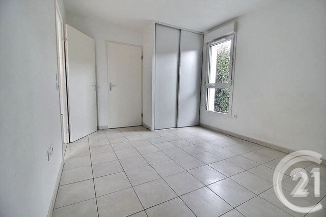 Appartement T2 à louer - 2 pièces - 38.97 m2 - PESSAC - 33 - AQUITAINE - Century 21 Kadima