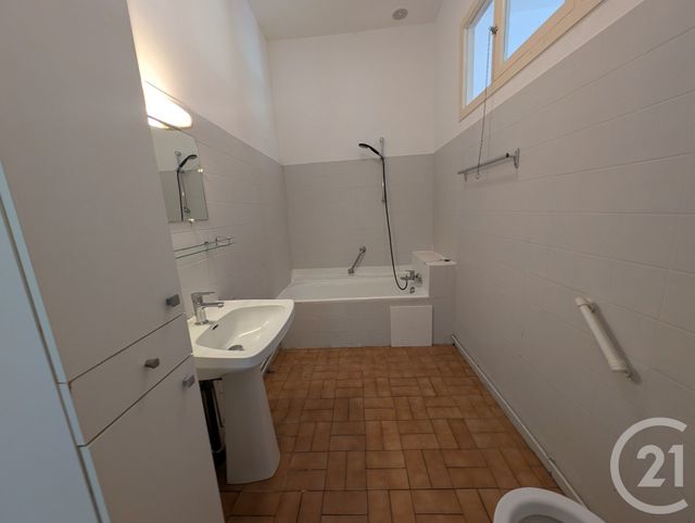 maison à louer - 2 pièces - 52.57 m2 - ST MEDARD EN JALLES - 33 - AQUITAINE - Century 21 Kadima