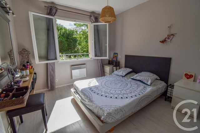 maison à louer - 4 pièces - 83.68 m2 - ST MEDARD EN JALLES - 33 - AQUITAINE - Century 21 Kadima