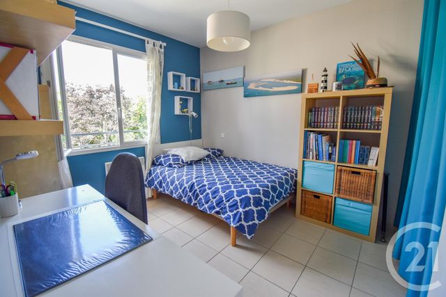 maison à louer - 4 pièces - 83.68 m2 - ST MEDARD EN JALLES - 33 - AQUITAINE - Century 21 Kadima