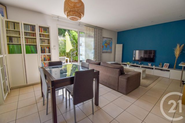 maison à louer - 4 pièces - 83.68 m2 - ST MEDARD EN JALLES - 33 - AQUITAINE - Century 21 Kadima