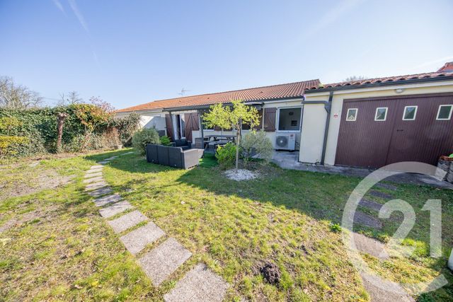 maison à louer - 5 pièces - 101.9 m2 - ST MEDARD EN JALLES - 33 - AQUITAINE - Century 21 Kadima