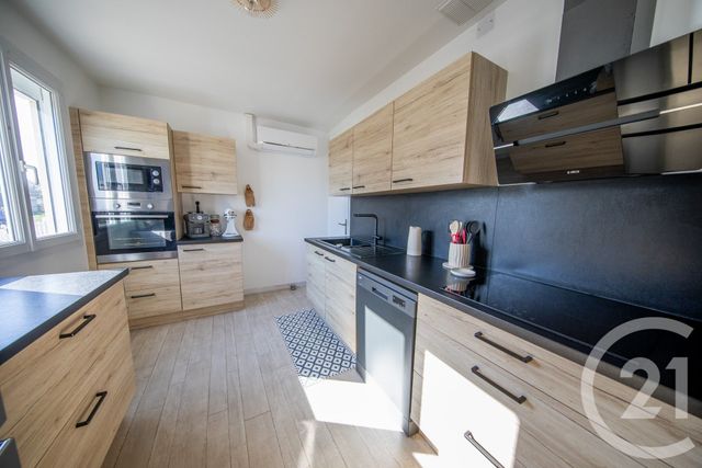 maison à louer - 5 pièces - 101.9 m2 - ST MEDARD EN JALLES - 33 - AQUITAINE - Century 21 Kadima
