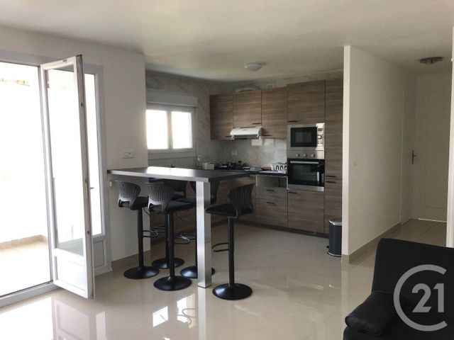 Appartement T5 à louer - 5 pièces - 78.51 m2 - BORDEAUX - 33 - AQUITAINE - Century 21 Kadima