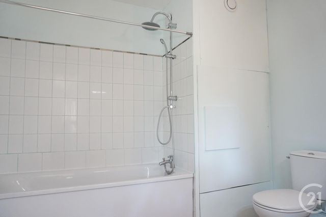 Appartement T3 à louer - 3 pièces - 51.43 m2 - BORDEAUX - 33 - AQUITAINE - Century 21 Kadima