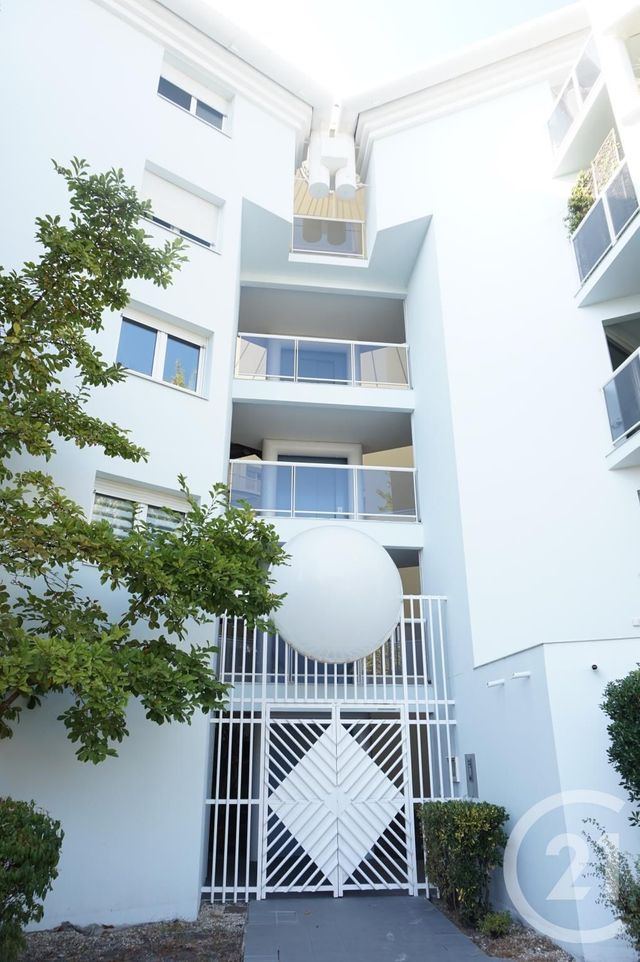 Appartement T3 à louer - 3 pièces - 51.43 m2 - BORDEAUX - 33 - AQUITAINE - Century 21 Kadima
