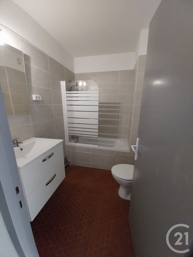 Appartement Studio à louer - 1 pièce - 24.08 m2 - BORDEAUX - 33 - AQUITAINE - Century 21 Kadima