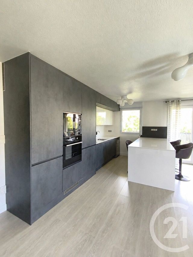 Appartement T3 à louer - 3 pièces - 71.18 m2 - BORDEAUX - 33 - AQUITAINE - Century 21 Kadima