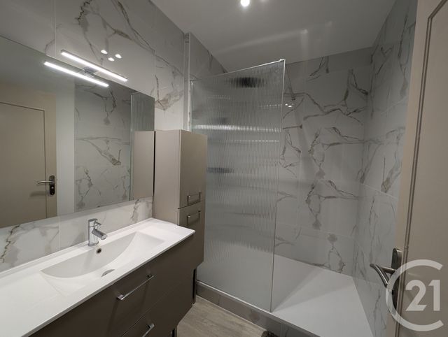 Appartement T3 à louer - 3 pièces - 81.84 m2 - MERIGNAC - 33 - AQUITAINE - Century 21 Kadima