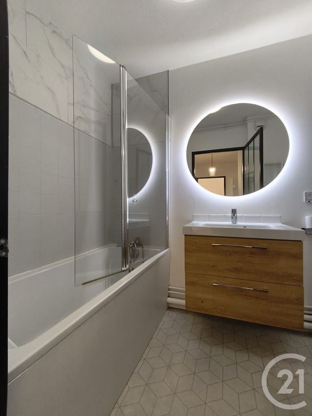 Appartement T2 à louer - 2 pièces - 46.36 m2 - BORDEAUX - 33 - AQUITAINE - Century 21 Kadima