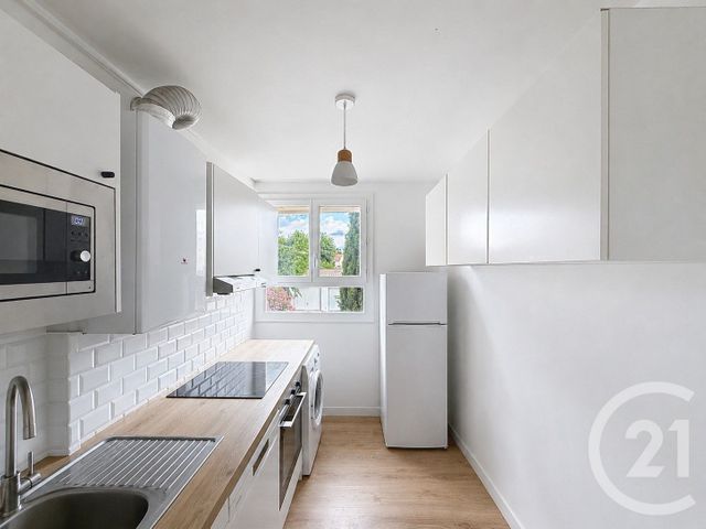 Appartement T4 à louer - 4 pièces - 66.27 m2 - BORDEAUX - 33 - AQUITAINE - Century 21 Kadima