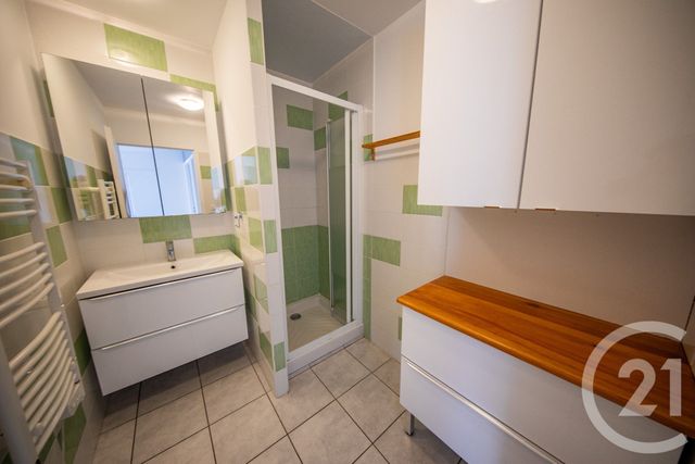 maison à louer - 3 pièces - 64.05 m2 - ST MEDARD EN JALLES - 33 - AQUITAINE - Century 21 Kadima