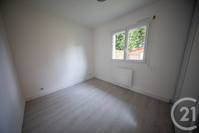 maison à louer - 3 pièces - 64.05 m2 - ST MEDARD EN JALLES - 33 - AQUITAINE - Century 21 Kadima