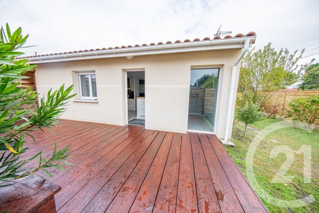 maison à louer - 3 pièces - 64.05 m2 - ST MEDARD EN JALLES - 33 - AQUITAINE - Century 21 Kadima