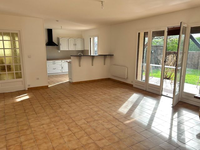 maison à louer - 5 pièces - 97.8 m2 - LE TAILLAN MEDOC - 33 - AQUITAINE - Century 21 Kadima
