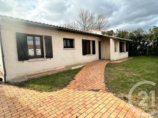 maison à louer - 5 pièces - 97.8 m2 - LE TAILLAN MEDOC - 33 - AQUITAINE - Century 21 Kadima