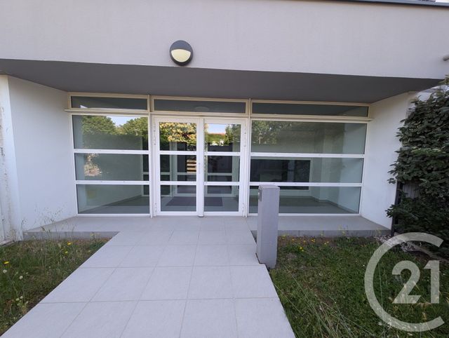 Appartement T3 à louer - 2 pièces - 51.79 m2 - MERIGNAC - 33 - AQUITAINE - Century 21 Kadima
