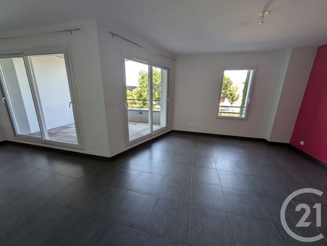 Appartement T3 à louer - 2 pièces - 51.79 m2 - MERIGNAC - 33 - AQUITAINE - Century 21 Kadima