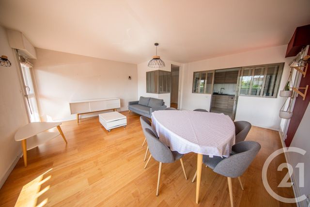 Appartement T3 à louer - 3 pièces - 73.39 m2 - EYSINES - 33 - AQUITAINE - Century 21 Kadima
