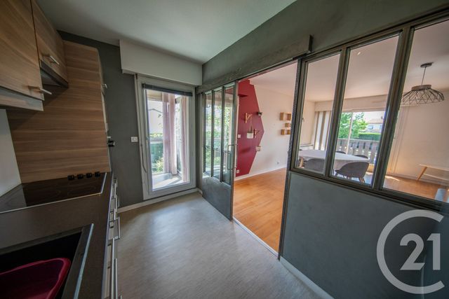 Appartement T3 à louer - 3 pièces - 73.39 m2 - EYSINES - 33 - AQUITAINE - Century 21 Kadima