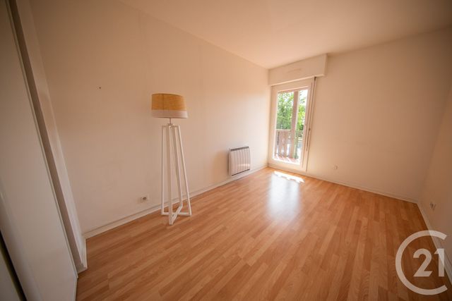 Appartement T3 à louer - 3 pièces - 73.39 m2 - EYSINES - 33 - AQUITAINE - Century 21 Kadima