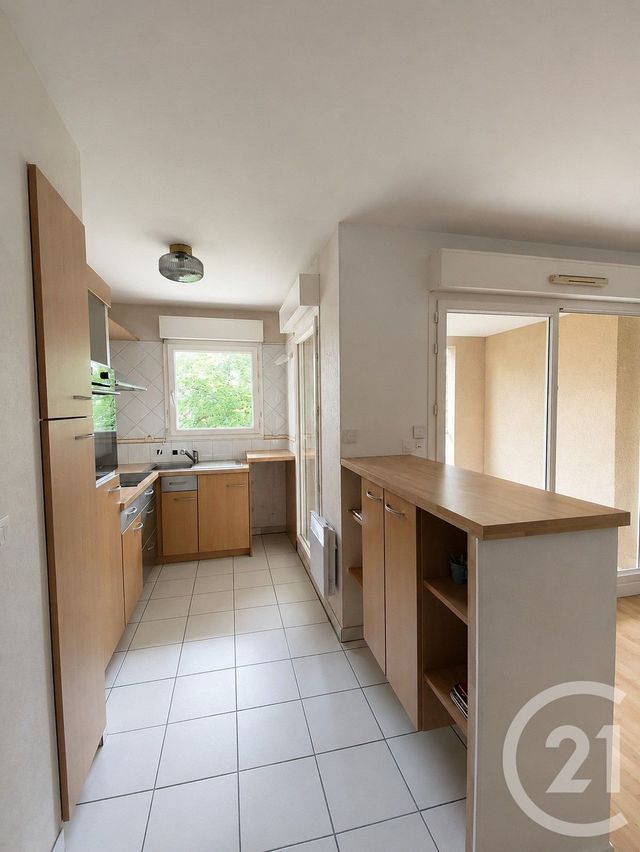 Appartement T3 à louer - 3 pièces - 61.07 m2 - TALENCE - 33 - AQUITAINE - Century 21 Kadima