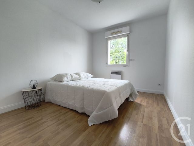 Appartement T3 à louer - 3 pièces - 61.07 m2 - TALENCE - 33 - AQUITAINE - Century 21 Kadima