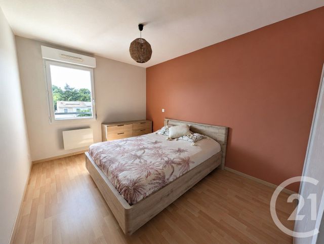 Appartement T3 à louer - 3 pièces - 60.65 m2 - PAREMPUYRE - 33 - AQUITAINE - Century 21 Kadima