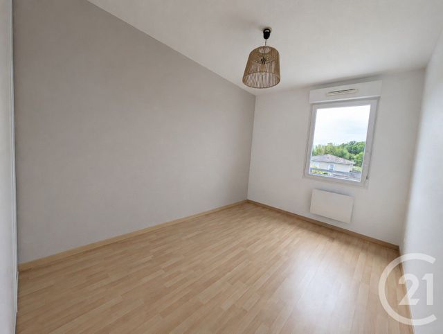 Appartement T3 à louer - 3 pièces - 60.65 m2 - PAREMPUYRE - 33 - AQUITAINE - Century 21 Kadima