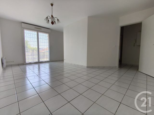Appartement T3 à louer - 3 pièces - 60.42 m2 - MERIGNAC - 33 - AQUITAINE - Century 21 Kadima