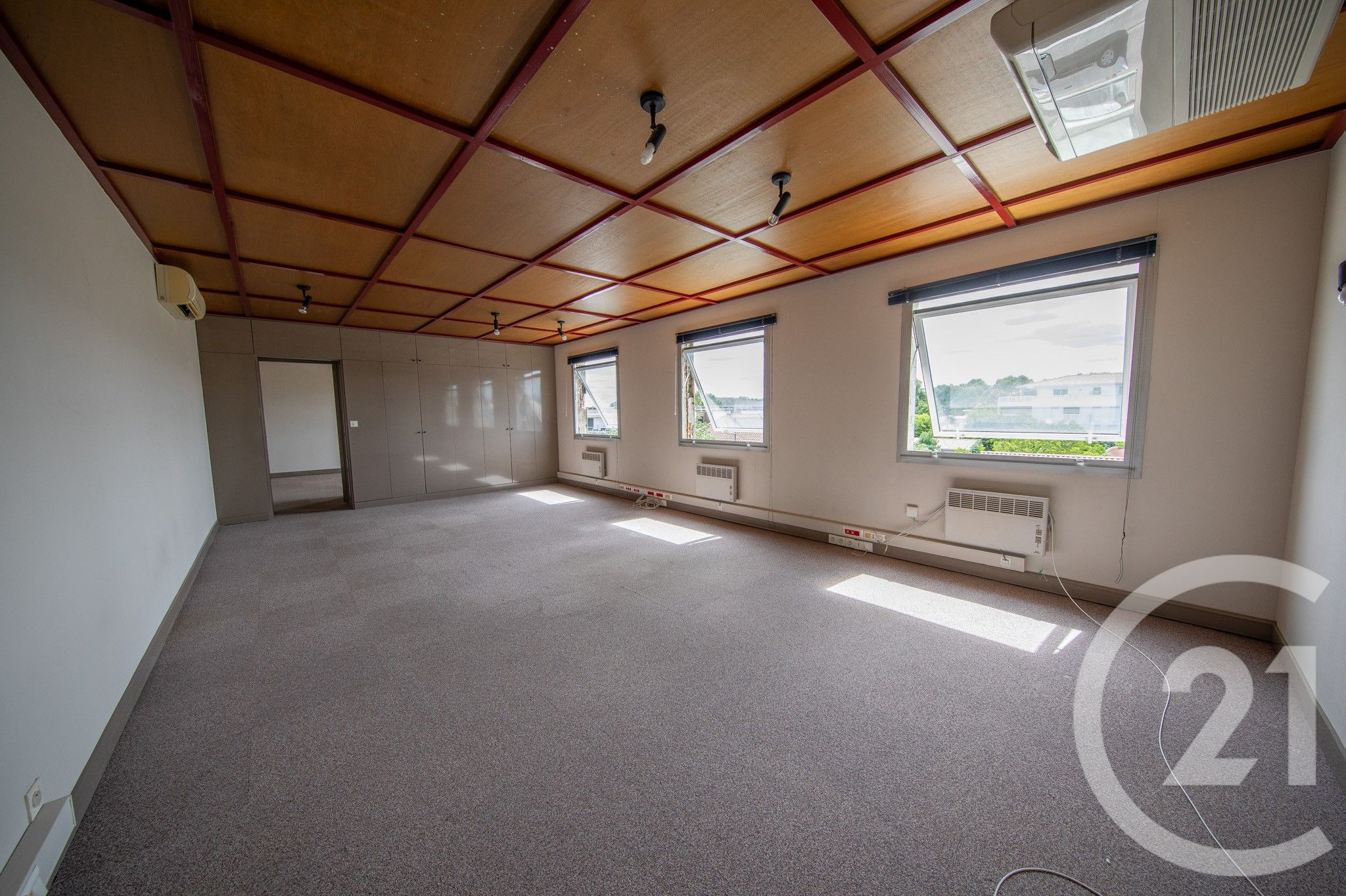 Bien immobilier à louer à Saint-Médard-en-Jalles — photo 2