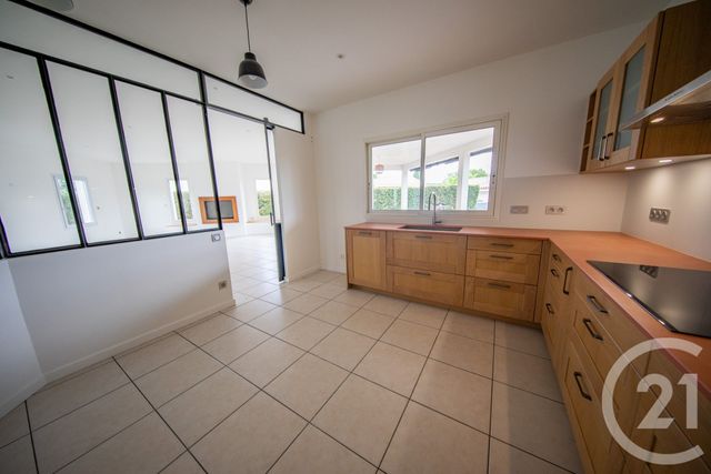 maison à louer - 5 pièces - 150.0 m2 - ST AUBIN DE MEDOC - 33 - AQUITAINE - Century 21 Kadima
