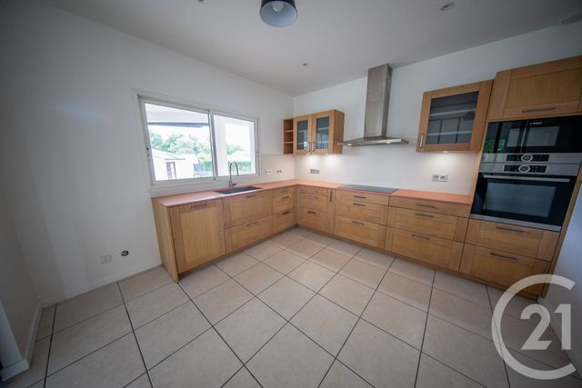 maison à louer - 5 pièces - 150.0 m2 - ST AUBIN DE MEDOC - 33 - AQUITAINE - Century 21 Kadima