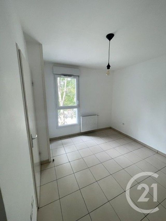 Appartement T2 à louer - 2 pièces - 39.63 m2 - PESSAC - 33 - AQUITAINE - Century 21 Kadima