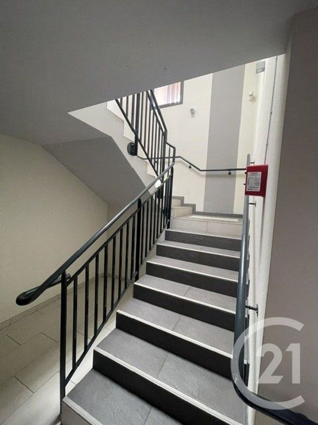 Appartement T2 à louer - 2 pièces - 39.63 m2 - PESSAC - 33 - AQUITAINE - Century 21 Kadima