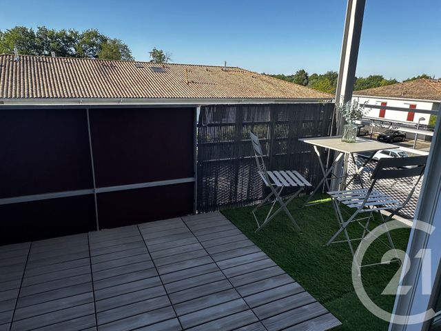Appartement T2 à louer - 2 pièces - 37.4 m2 - ST MEDARD EN JALLES - 33 - AQUITAINE - Century 21 Kadima
