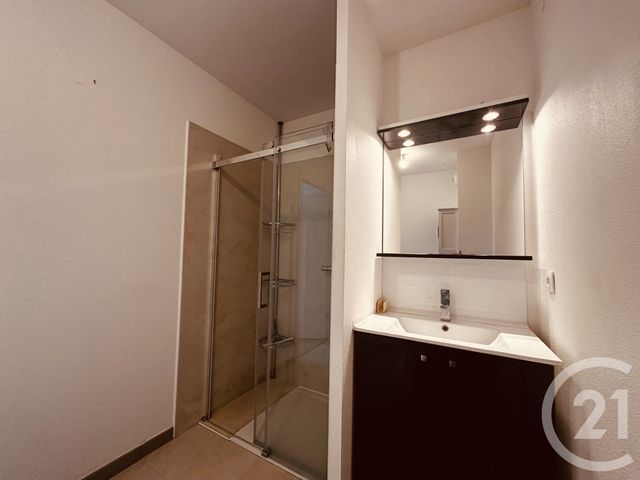 Appartement T2 à louer - 2 pièces - 37.4 m2 - ST MEDARD EN JALLES - 33 - AQUITAINE - Century 21 Kadima